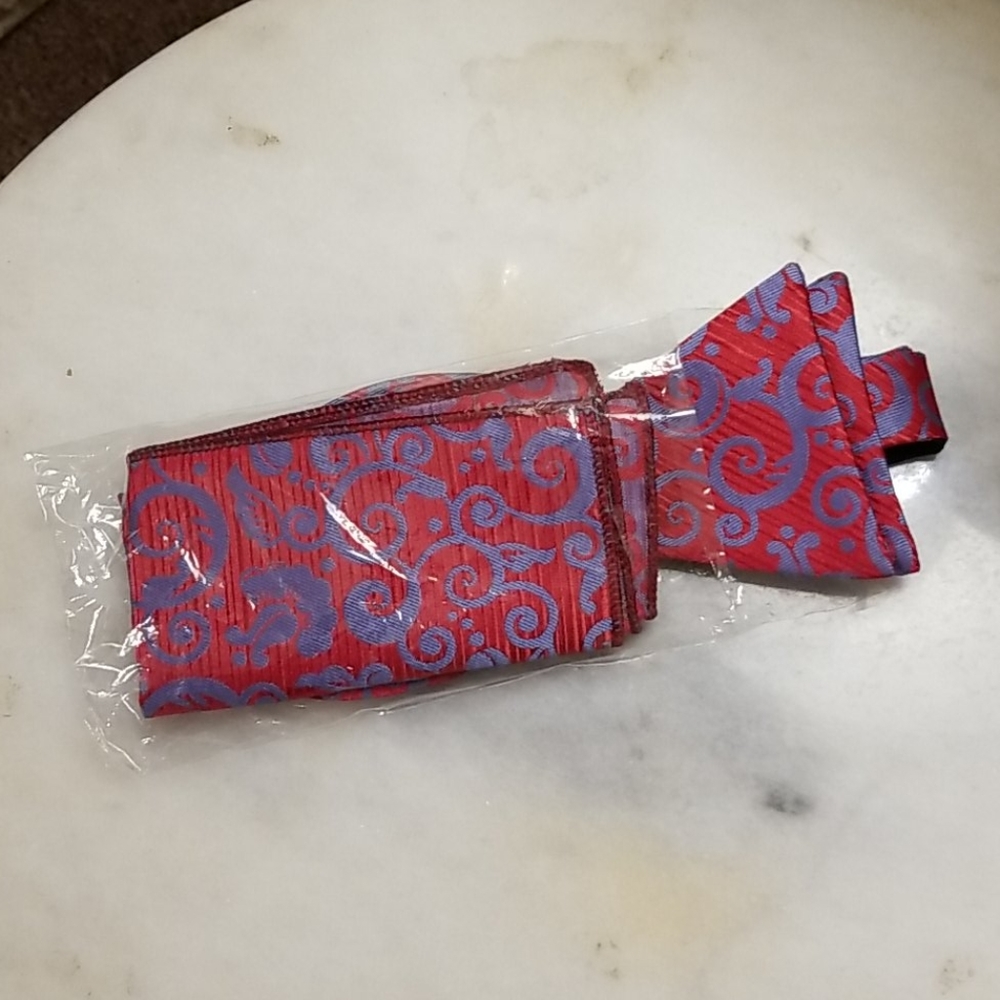 SPECIAL MADE SILK SELF TIE BOWTIE